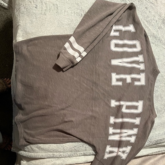 PINK Grey Crew Neck - Picture 1 of 3